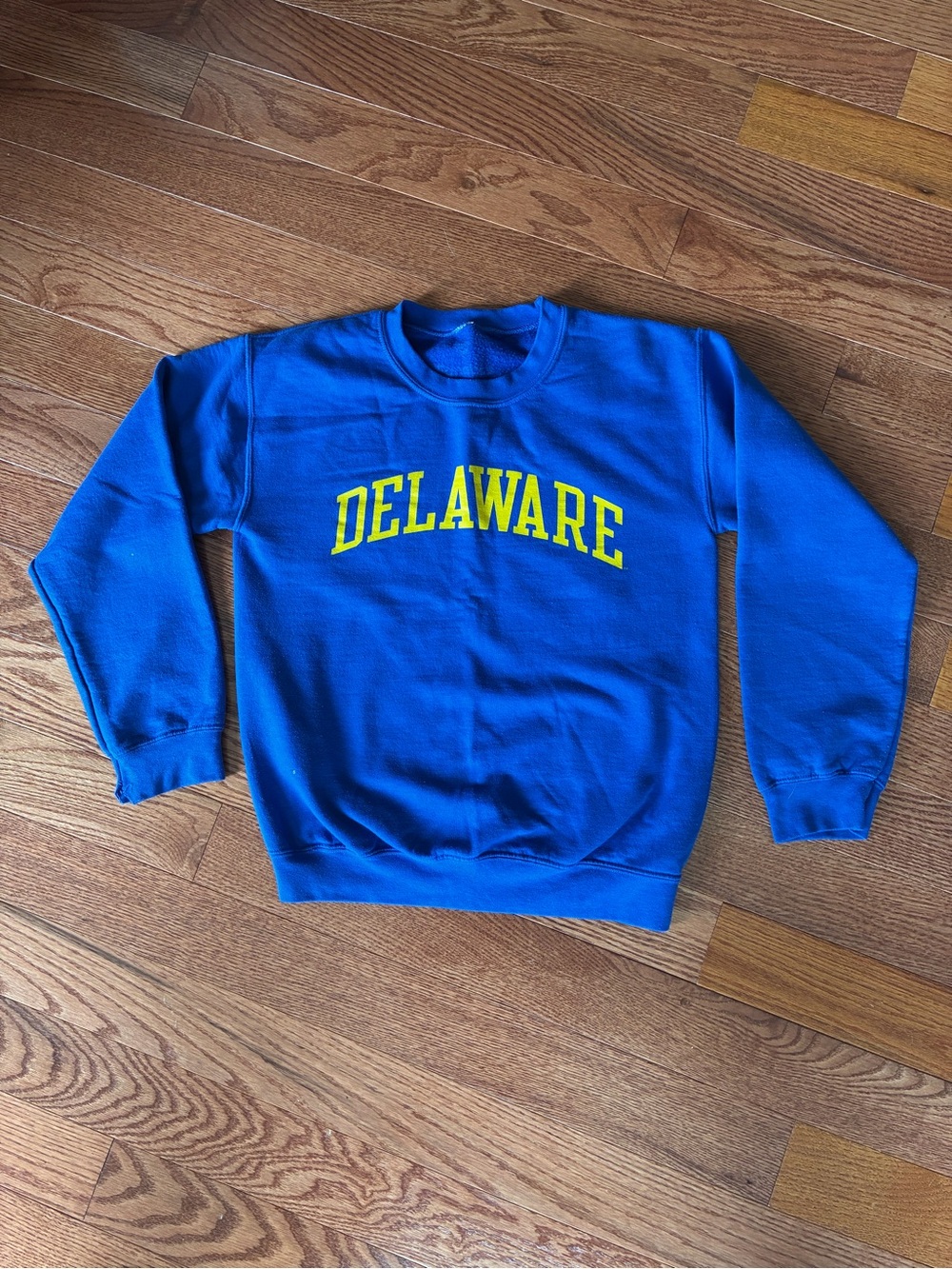 Fanatics Royal Blue Crewneck Sweatshirt with Yellow DELAWARE Script - women’s S